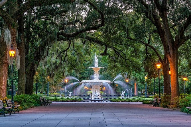 Astounding Scavenger Hunt: Historic Savannah Adventure - Savannah scavenger hunt in 90 minutes: what you’re actually doing