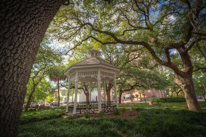 Battles & Brews Pub Crawl in Savannah - Stop 1: The DeSoto Savannah and Robert E. Lee’s Footsteps