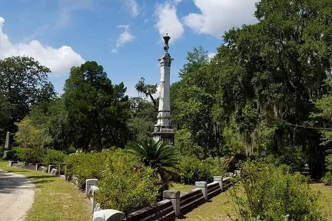 Bonaventure Cemetery Scenic History Art Symbols and Film Tour - How to spot symbolism on stone (so the tour lasts after you leave)