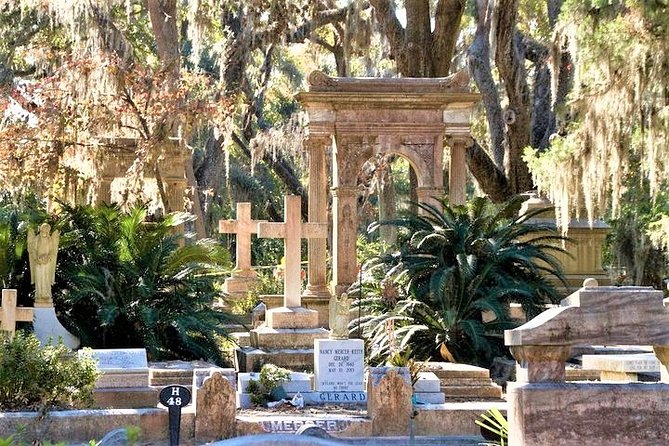 Bonaventure Cemetery Walking Tour with Transportation - Bonaventure Cemetery is the Savannah stop you feel fast