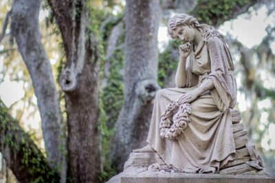 Bonaventure Cemetery's Secret Society Ghost Tour - Inside the Cemetery: “Locked In” Night Stories That Keep Moving