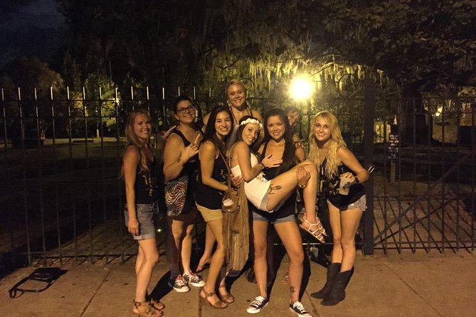 Creepy Crawl Night-Time Haunted Pub Walking Tour of Savannah's Historic District - The Pub Stops Themselves: Classic Savannah Bars and Convenience