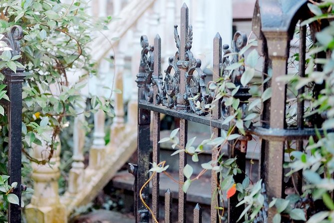 Genteel and Bard's Savannah History Walking Tour - Stop 1 on the route: Genteel & Bard Savannah and the 1733-to-today story