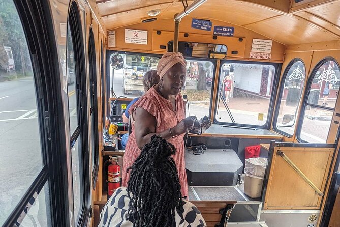 Gullah Geechee Tour and Lunch - Sistah Patt and the Art of Storytelling That Keeps You Listening