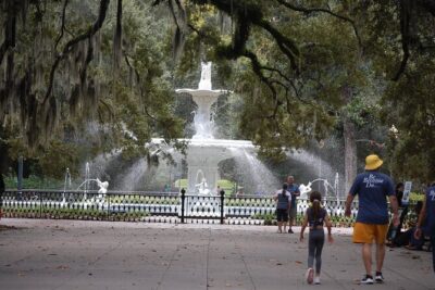 Heart of Savannah History Walking Tour - 2hr - Independent Presbyterian Church: steeples, fires, hurricanes, and a marriage