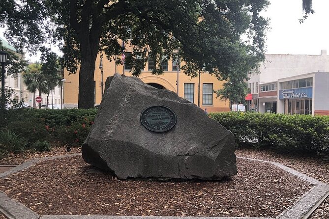 Historic Savannah Guided Walking Tour - Girl Scout Headquarters building: a surprising historic anchor