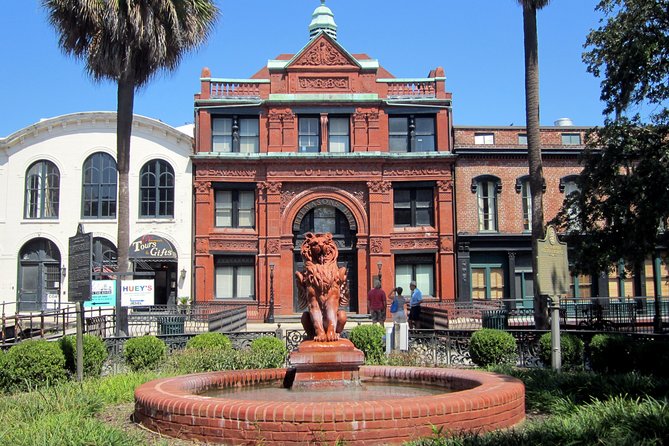 Historic Savannah Guided Walking Tour - Factors Walk, Cotton Exchange, and Colonial Park Cemetery (when your route includes them)