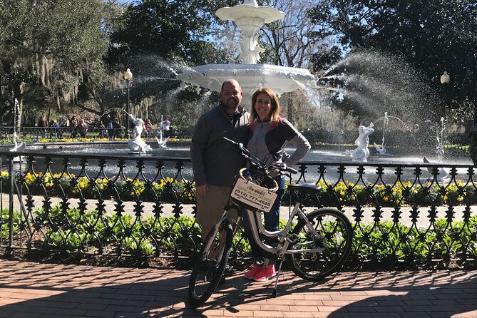 Historical Electric Bike Tour and Keep - Chippewa Square: The Most Famous Spot and the Movie-Spotter Game