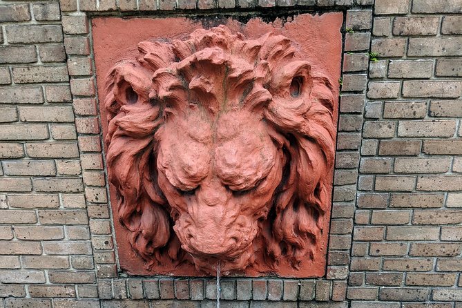 Private Tour of Savannah's Historic/Victorian Districts & Bonaventure Cemetery - Price and comfort: does $175 per person make sense?