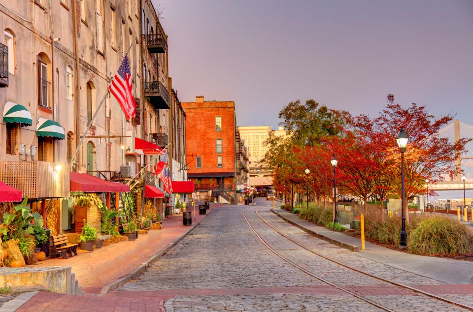 Savannah: Battles & Brews Civil War History Pub Crawl - New Realm Distillery: craft beer on tap as the tour shifts tone