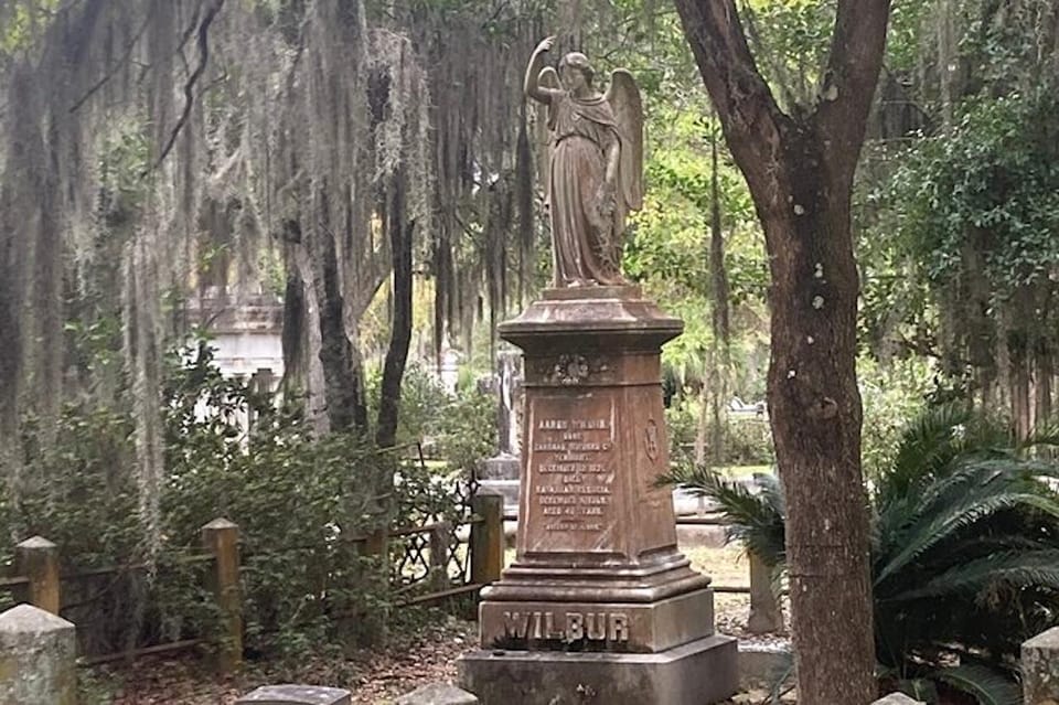 Savannah: Bonaventure Cemetery Golf Cart Guided Tour - Understanding the Art and Symbolism on the Stones