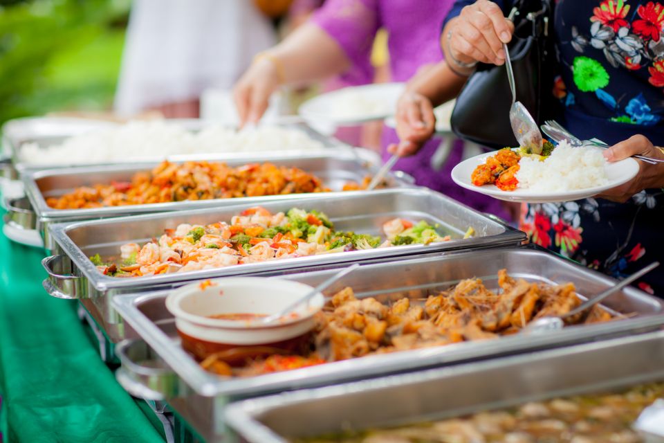 Savannah: Buffet Dinner Cruise with Live Entertainment - Where the boat’s “three-floor” setup can help your night