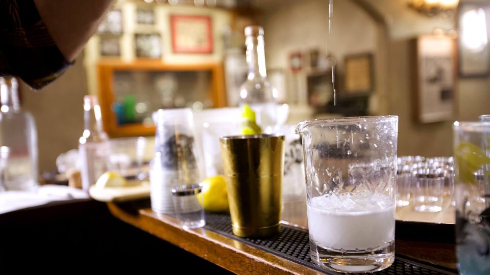 Savannah: Cocktail Class at American Prohibition Museum - Timing: why the two hours feel tight (in a good way)