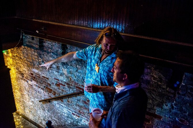 Savannah Ghost Tour for Adults ALL Alcoholic Drinks Included - The weather factor in Savannah: bring gear, plan smart