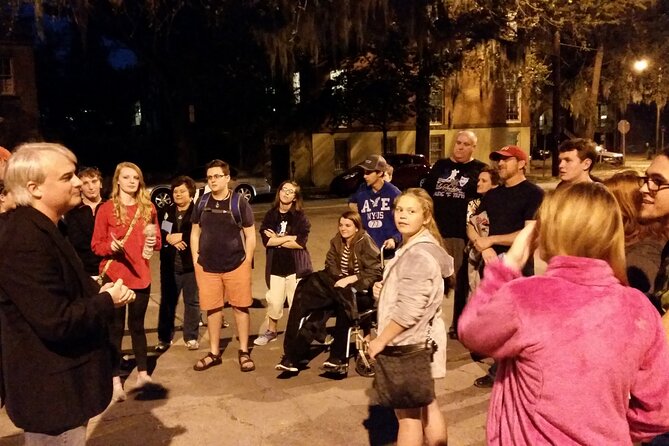 Savannah Ghost Tour with the Guy in the Kilt + Bar Stops - Photo Stops That Actually Get You Good Shots