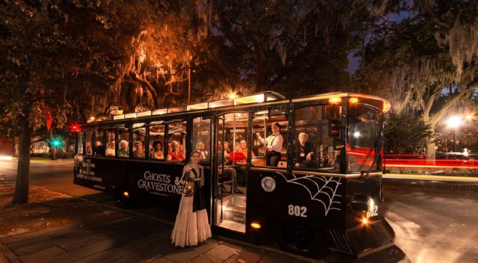 Savannah: Ghosts and Gravestones Tour with Low House Entry - Should you book Ghosts & Gravestones?