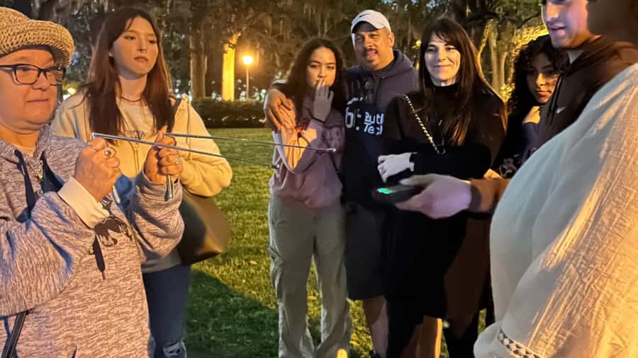 Savannah: Ghosts, Asylums, Voodoo, and Horror Walking Tour - Forsyth Park at Night: Your Photo Stop and Breather