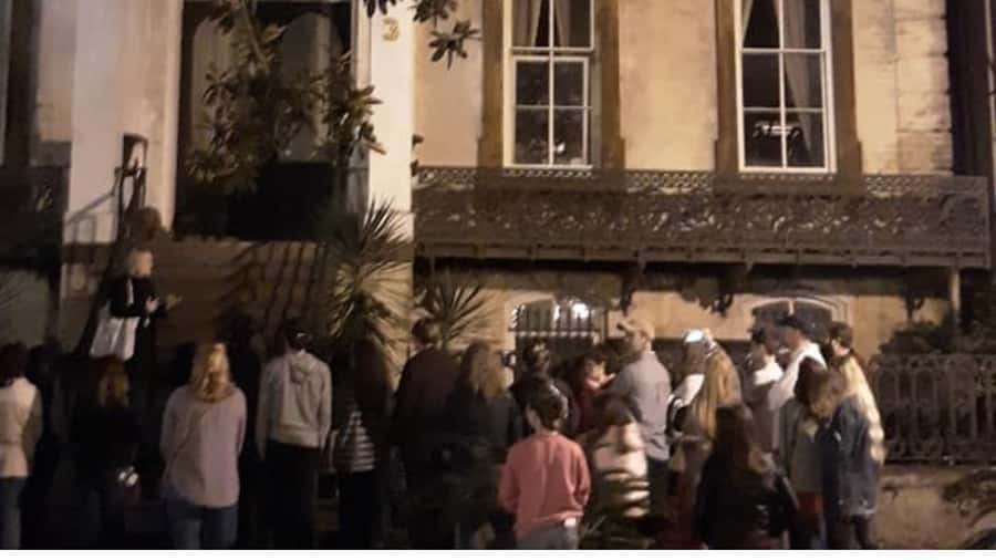 Savannah: Ghosts, Asylums, Voodoo, and Horror Walking Tour - The Storytelling Style: Actual Psychics, Not Campy Acting