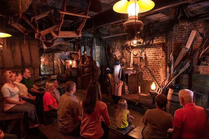 Savannah Ghosts & Gravestones Trolley Tour - Wait, do you enter cemeteries on this tour?