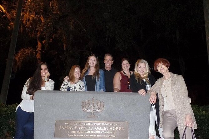 Savannah Hauntings Tour - What You’re Actually Buying: A Guided Walk With a Book-Based Ghost Storyline