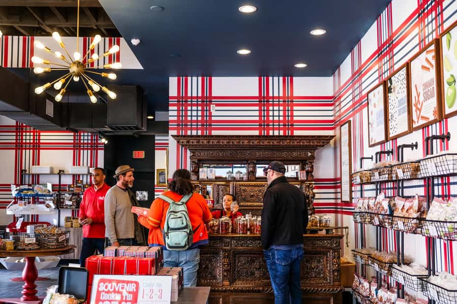 Savannah Historic Downtown Donuts and Sweet Treats Tour - Practical Stuff That Can Make or Break Your Day