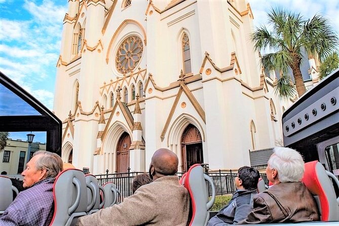 Savannah Open Top Panoramic City Tour with Live Narration - Colonial Park Cemetery and Under-the-Oaks Savannah Views