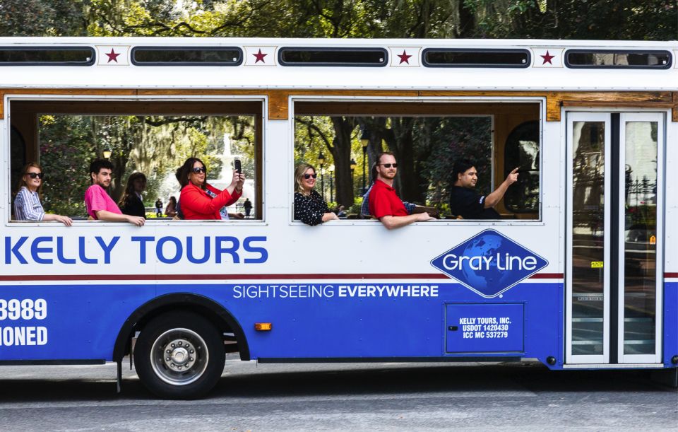 Savannah: Riverboat Cruise & City Tour Combo - Where the trolley shines: photo stops and two-way storytelling