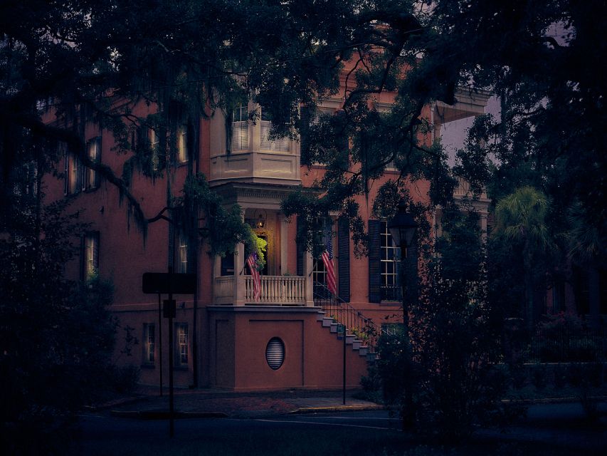Savannah: Sixth Sense Savannah Ghost Tour - Forsyth Park and Old Candler Hospital: Savannah’s First Hospital Stories