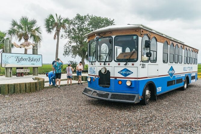 Savannah to Tybee Island with Dolphin Cruise - Free Time on Tybee: Beach Breathing and Easy Browsing