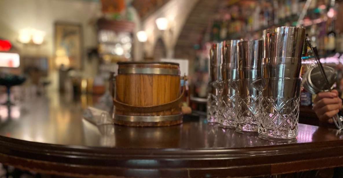 Savannah: Walktails and Bar Bites - How the tastings actually work: 4 cocktails and 3 bar bites in 3 hours