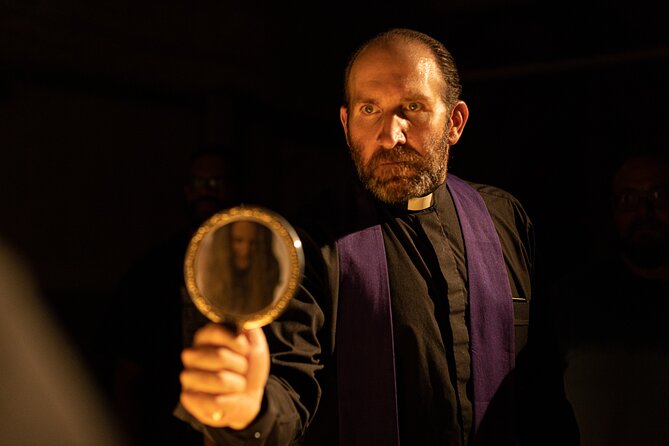 Savannah's Local Lore Ghost Tour - The 90-Minute Rhythm: Ride, Hear, Then Look at the Evidence