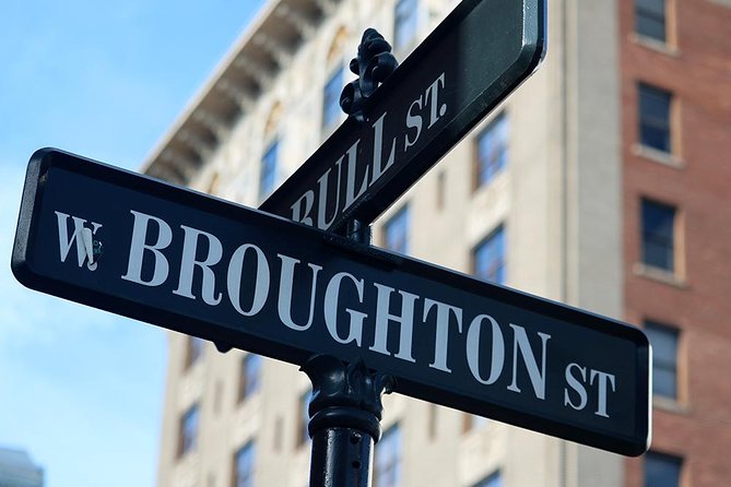 Sip n Shop Savannah Tour - The Historic District Shopping Stop: Boutiques, Discounts, and Sips
