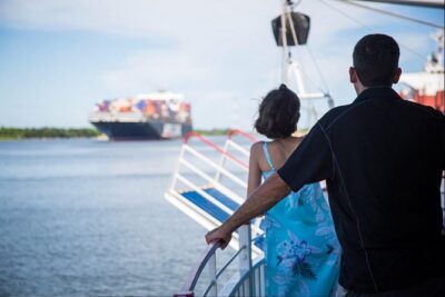 Sunday Brunch Riverboat Cruise in Savannah - From River Street to your deck: the onboard layout you’ll feel