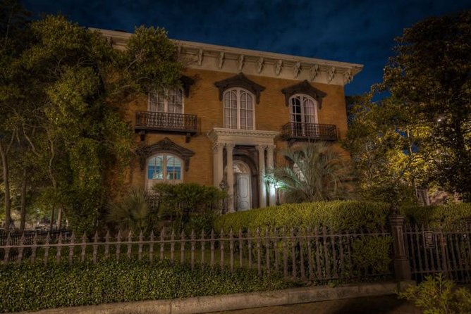 The Grave Tales Ghost Tour in Savannah - Price and value: $29.99 for 90 minutes