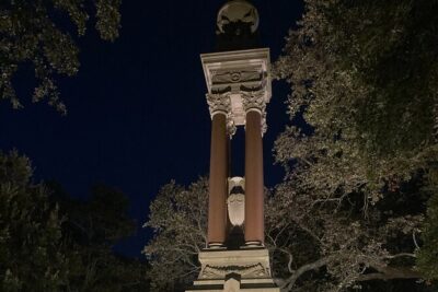 The History Buff: Savannah Walking Tour - How the Walk Works Through the Savannah Historic District