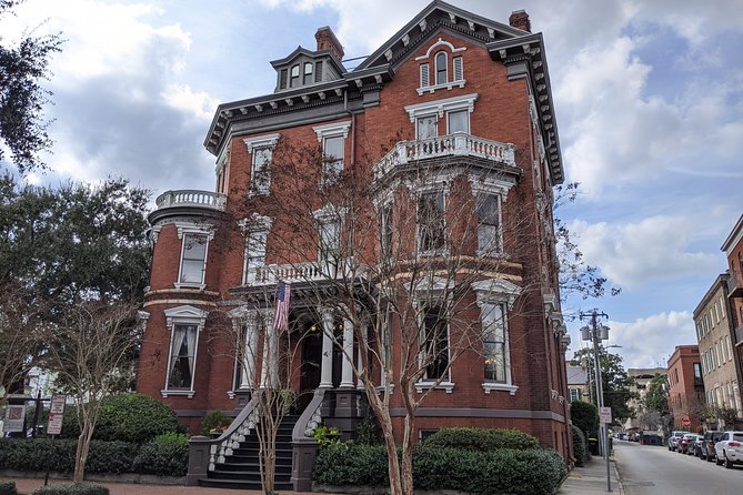 Walking Savannah's Hidden History Tour - Why Savannah Squares Work So Well for a 2-Hour Primer