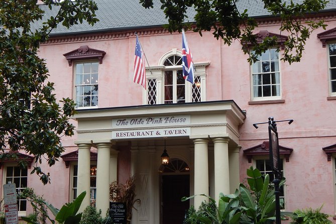 Walking Tour of Savannah's Historic District - Chippewa Square and Oglethorpe’s Origins: The Point Where the City’s Story Begins